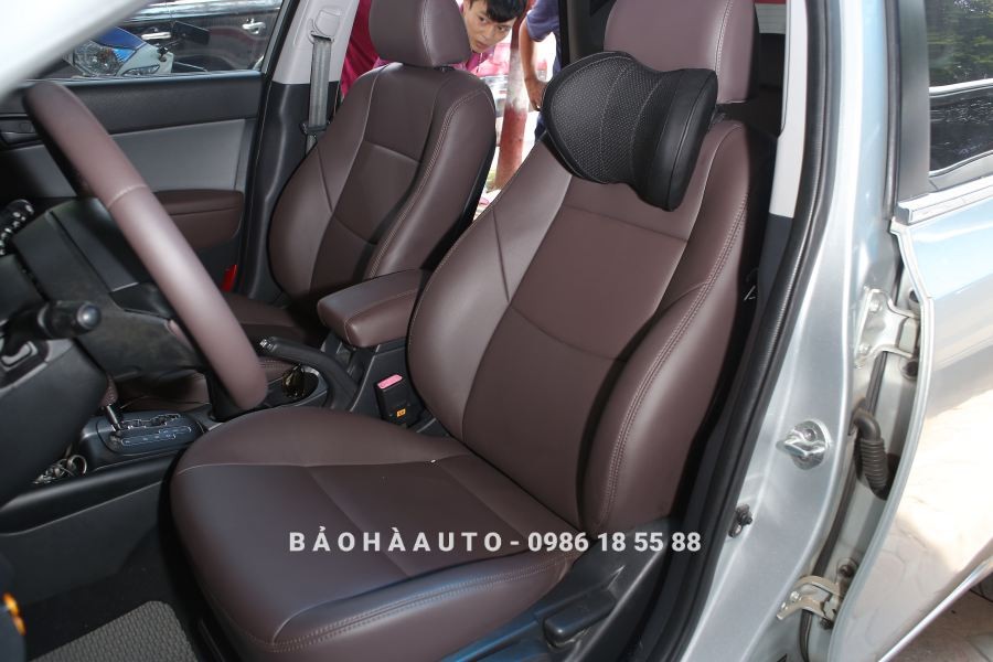 boc-ghe-da-hyundai-2-1 Bọc ghế da Hyundai. Tân trang nội thất cho dòng xe huyền thoại