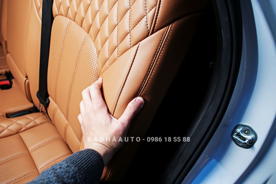 boc-ghe-da-hyundai-6-1 Bọc ghế da Hyundai. Tân trang nội thất cho dòng xe huyền thoại