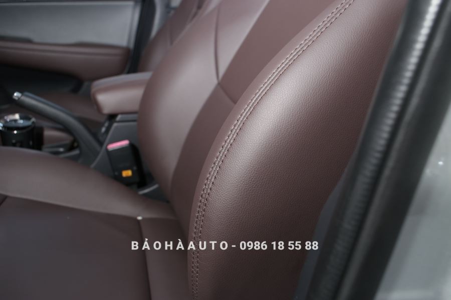 boc-ghe-da-hyundai-7 Bọc ghế da Hyundai. Tân trang nội thất cho dòng xe huyền thoại