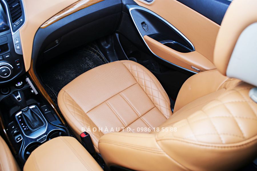 boc-ghe-da-hyundai-8 Bọc ghế da Hyundai. Tân trang nội thất cho dòng xe huyền thoại