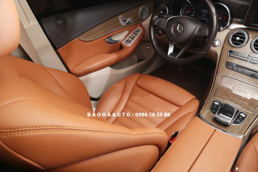 boc-ghe-da-mercedes-benz-7 Bọc ghế da Mercedes-Benz. Lột xác tăng sang cho xe thêm đẳng cấp