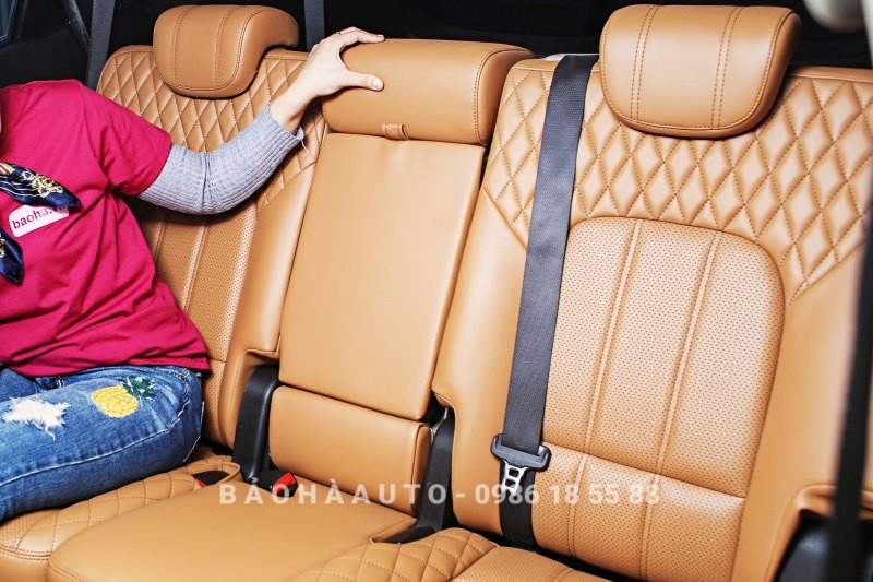 boc-ghe-da-o-to-7-cho-4 Bọc ghế da Hyundai. Tân trang nội thất cho dòng xe huyền thoại