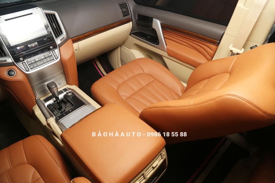 boc-ghe-da-toyota-2 Bọc ghế da Toyota cao cấp. Nâng tầm đẳng cấp xế cưng